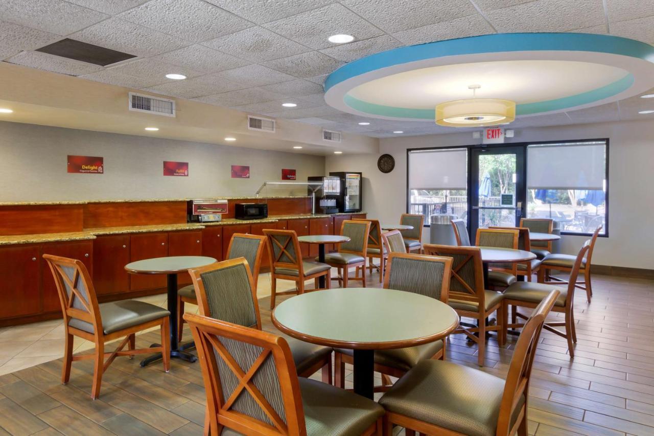 Best Western Plus Wilmington / Wrightsville Beach Экстерьер фото