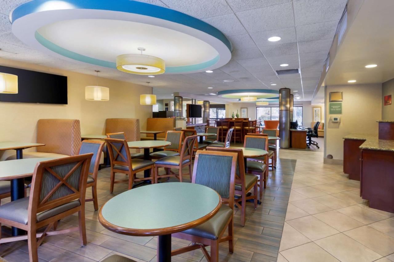 Best Western Plus Wilmington / Wrightsville Beach Экстерьер фото