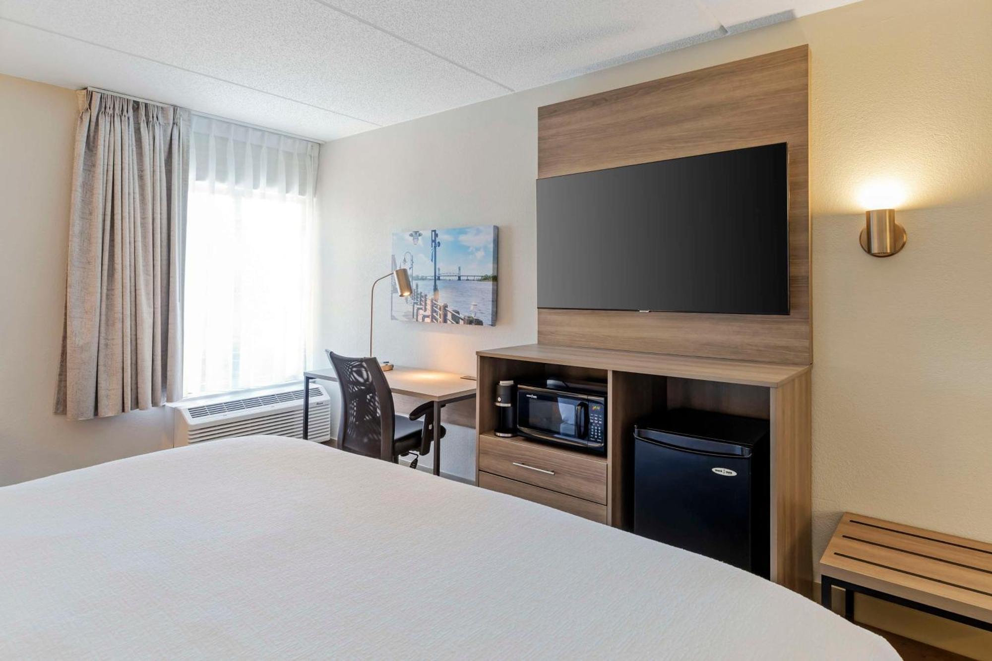 Best Western Plus Wilmington / Wrightsville Beach Экстерьер фото