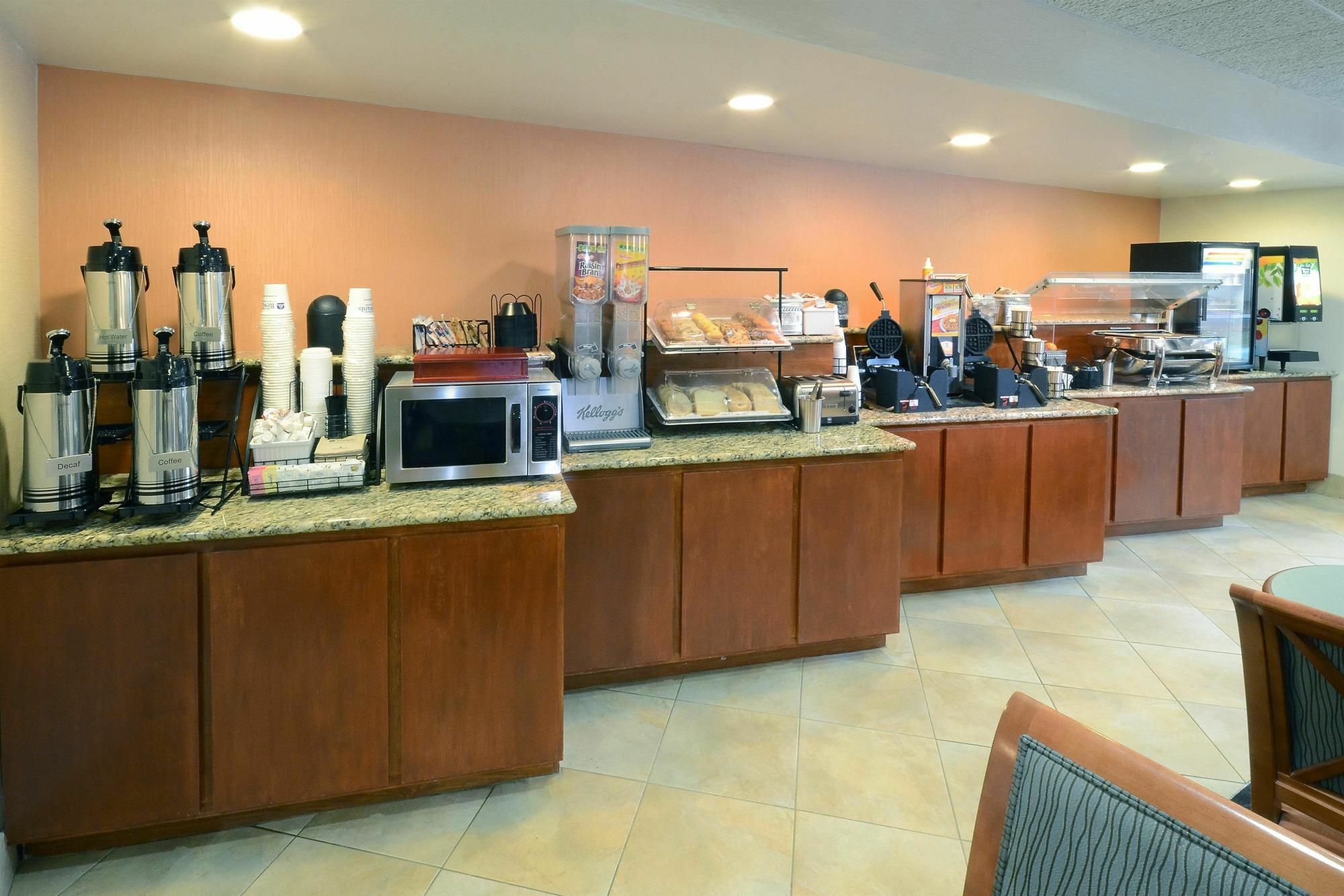 Best Western Plus Wilmington / Wrightsville Beach Экстерьер фото